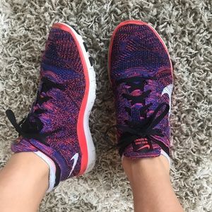 Women’s Nike Free Tr fly knit size 7